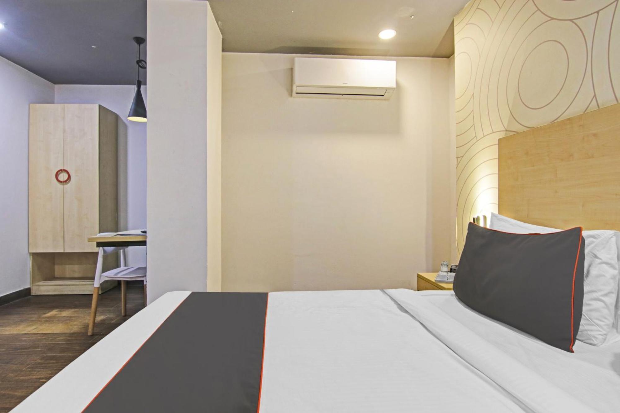 Hotel Collection O Slf Mall Sector 30 Faridabad Exterior foto